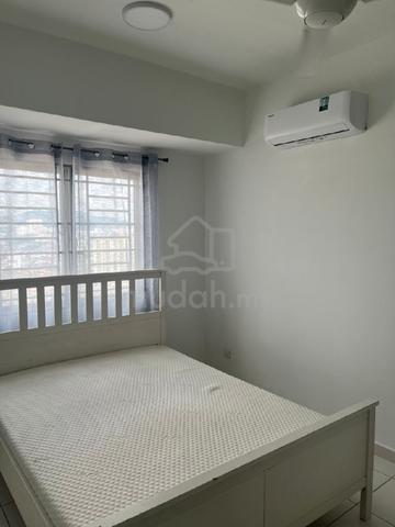 Luxurious Master Bedroom to rent  1