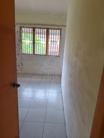 Room for rent 1