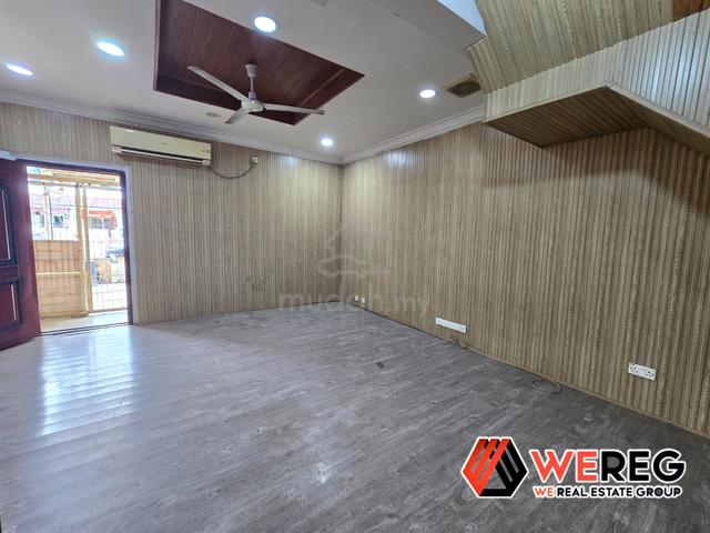 Taman Klang Utama Double Storey House RENT Renovated Conditions 1