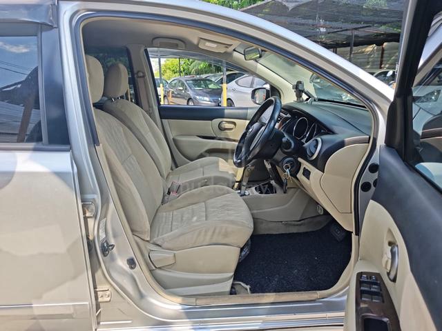 2013 Nissan LIVINA 1.8 (AUTO) - 4