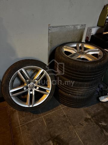 Carousel Image Selected