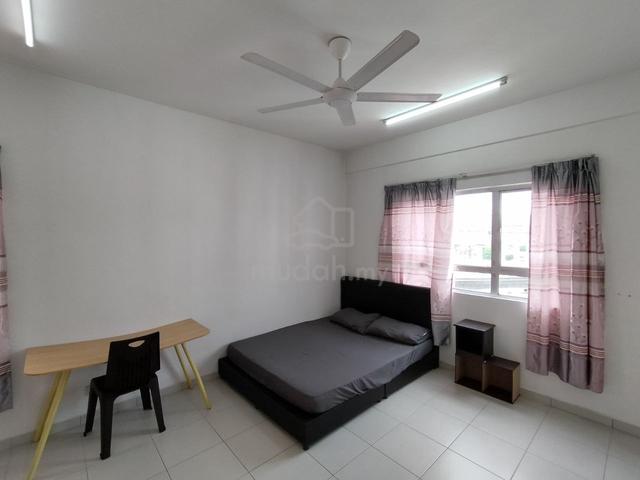 [Near LRT] Suria Jelatek Master Room, 10mins KLCC, next to Gleneagles 1