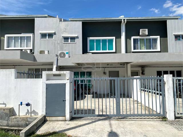 NON BUMI LOT ⭐ 2 Storey Terrace Laman Haris Bandar Puncak Alam 1