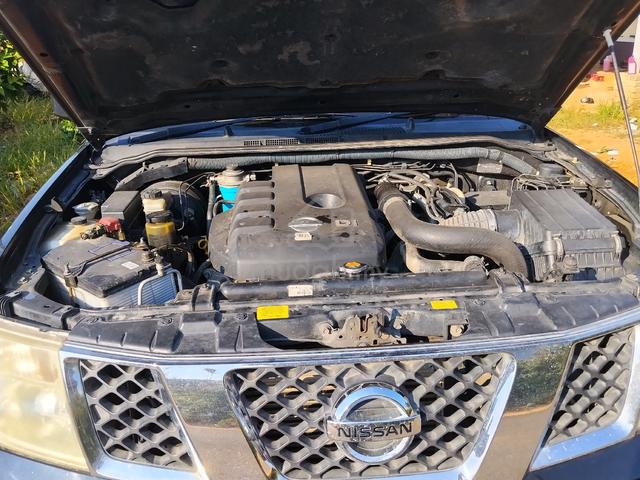 2012 Nissan NAVARA 2.5 LE (A) - 5