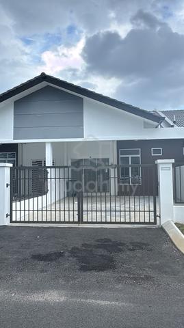 Taman Kluang Perdana Single Storey Terrace House for Rent 1