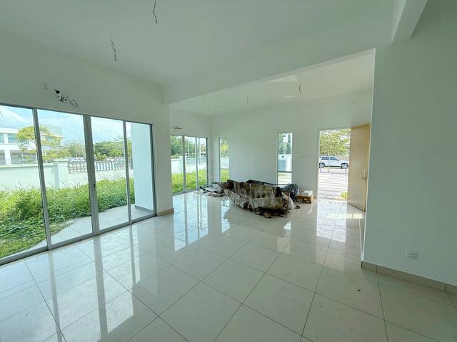 Brand New Corner Lot Double Storey Semi Detached Taman Pura Kencana 1