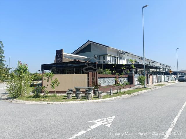 CORNER LOT • 1.5 Storey Terrace ZORA PROTON CITY, Tanjung Malim 1