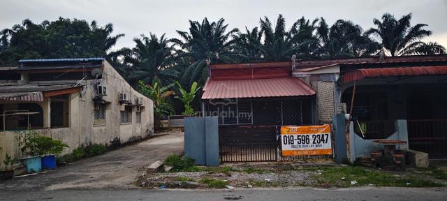 End Lot Single-terraced House in Simpang, Taiping 1