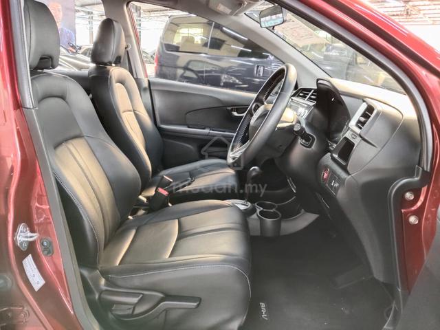 2017 Honda BR-V 1.5 V -- (A) CASH or FULL L@AN - 4