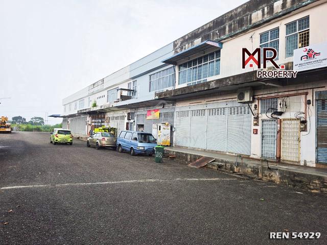 EASY ACCESS @ 1.5 Storey Light Industry Taman Semarak FOR RENT 1