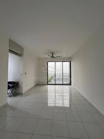 E Island Lake Haven 1