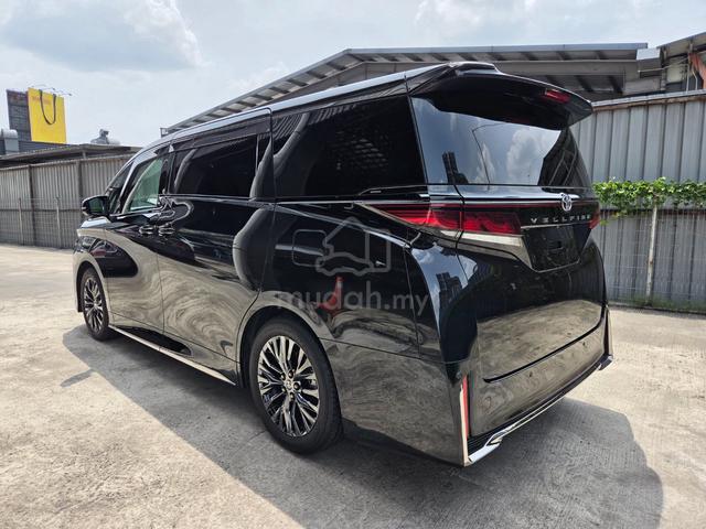 YEAR END OFFER 2024 Toyota VELLFIRE 2.4 Z PREMIER - 2