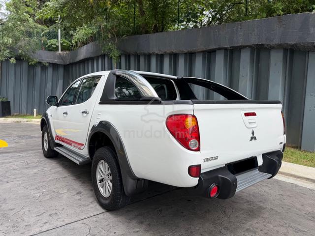 2014 Mitsubishi TRITON 2.5 4x4 FACELIFT (M) - 2