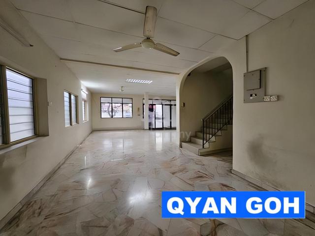 [Well Maintain]  Landed 2 Storey Semi D-Island Park Glades Greenlane 1