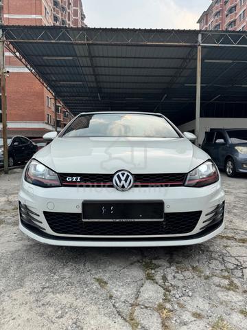 Volkswagen Golf GTI 2.0TSI 220HP 350NM - 4