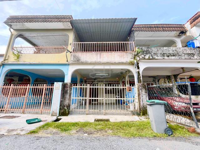 Double storey fully extended/Taman desa 1