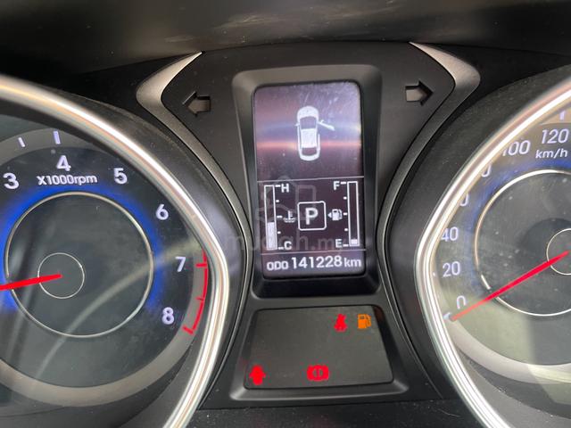 2015 Hyundai ELANTRA 1.8 PREMIUM (A)TIP TOP F/LOAN - 3
