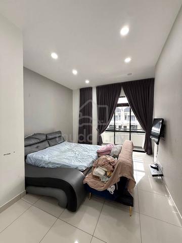 2-storey Terraced House / Eco summer 1