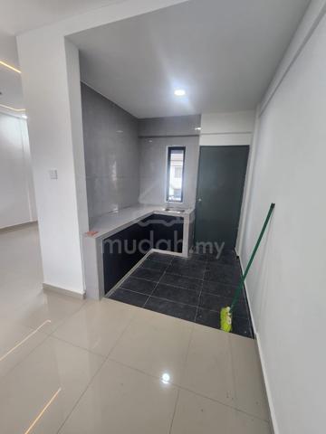 Flat Taman Molek 1