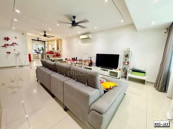 Bukit Raja Athira Double Storey Renovated Move In Condition Best Buy 1