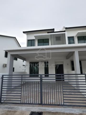 BRAND NEW 2-STOREY TERRACE HOUSE FOR RENt! 1