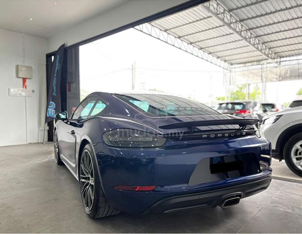 2019 Porsche Cayman 718 2.0 Sport Chrono Package - 4
