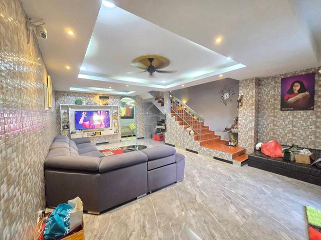 Fully Reno Extend Up Down Bandar Putera Klang Double Storey House 1