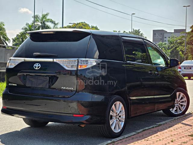 11 Toyota ESTIMA 2.4 AERAS FACELIFT BLACK INTERIOR - 2