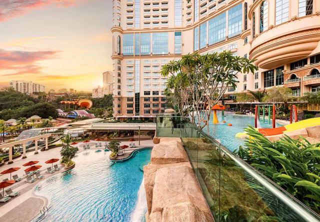 Carousel Image Selected