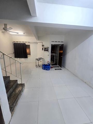 Ulu Tiram/ Tmn Bukit Tiram 2 storey medium cost/ 3bed2bath for rent 1