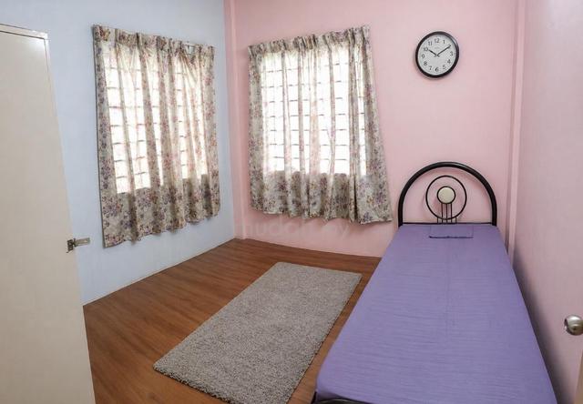Bilik Sewa - APRT INTANA RIA - Perabut Lengkap 1