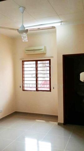 Kota Kemuning 2 Storey House Jln Anggerik Tainia 31/121 for RENT 5
