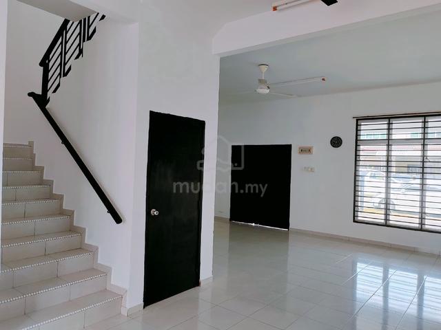 Taman angkasa nuri Presint 8  1