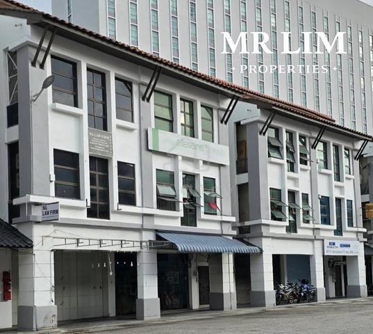 HOT! QUEENSBAY Ground Floor (Bay Avenue) Shoplot Bayan lepas 1