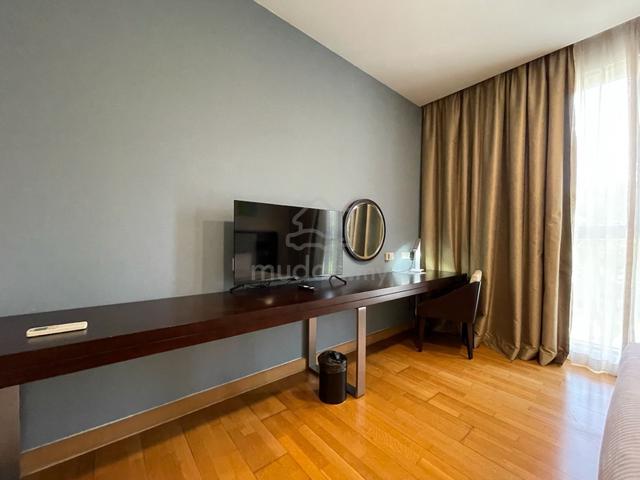 Somerset / Trinidad Suites @ Puteri Harbour / Free Hold 1