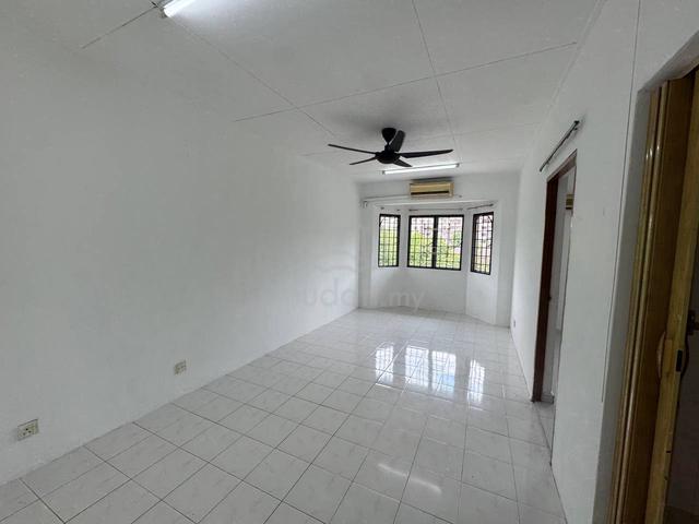 Impian Apartment 1