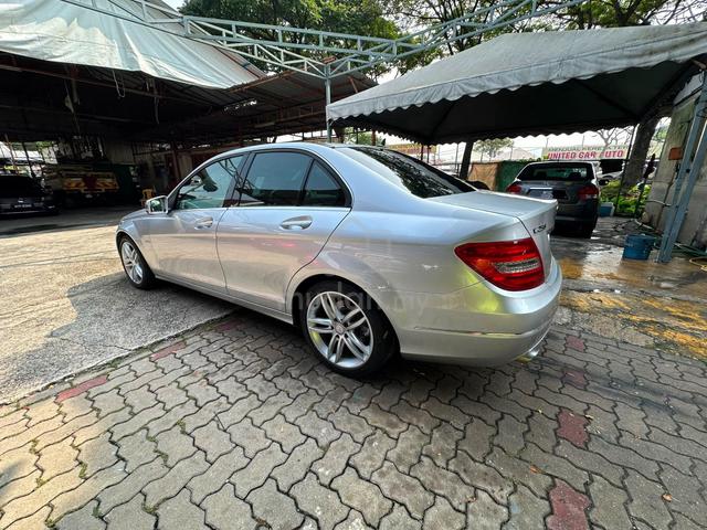 Mercedes Benz C250 (2012) - 3