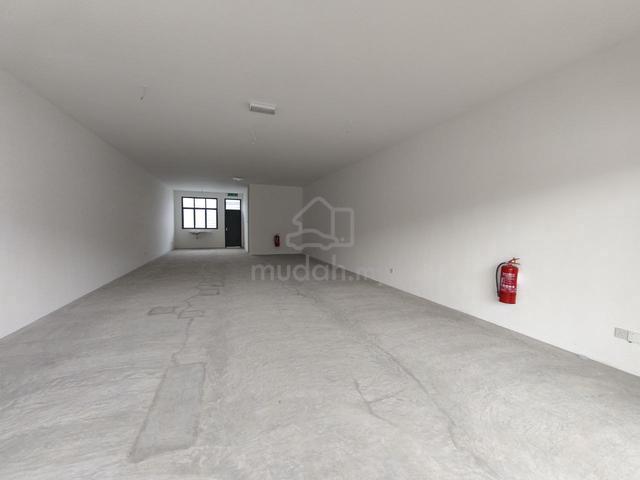 Jalan Puyuh Bandar Putra Kulai Single Storey Shoplot For Rent 1