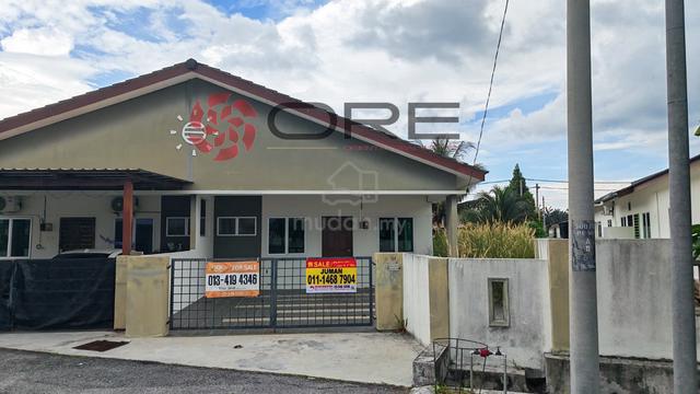 Semi D Depan Padang BBSAP Residen 2 Untuk Dijual 1