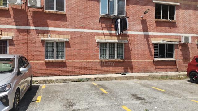 Rajawali Aparment (Bandar Country Homes) 1