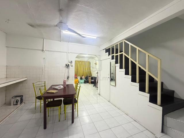 2 storey house at bandar Menjalara segambut 1