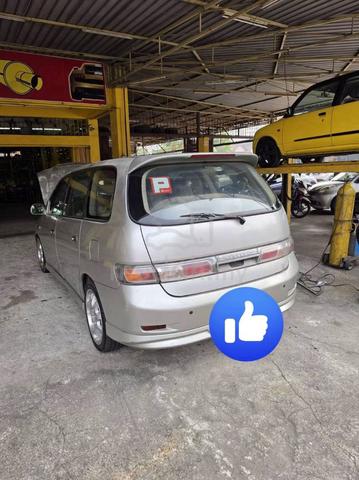 2001 Toyota GAIA 2.0 (A) - 2