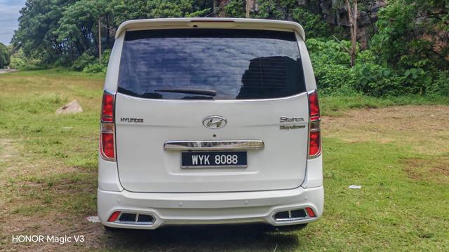 2013 Hyundai GRAND STAREX 2.5 ROYALE PREMIUM - 4