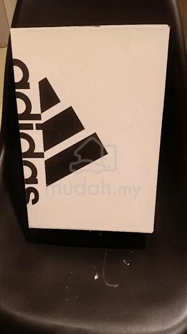 Adidas women's slip-on sport shoe for sale  - photo 6 of 6