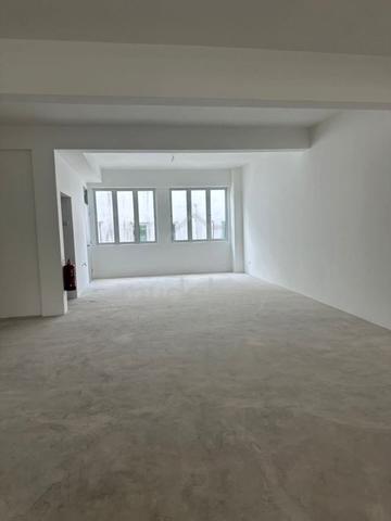3 Storey Shoplot For Rent3层店面出租 1