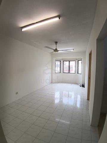 Impian Apartment 1