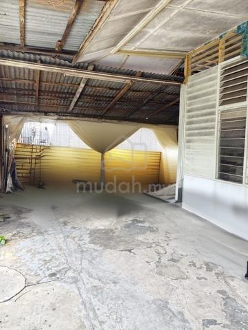 Kampung Baru Ampang 1 storey warehouse 1