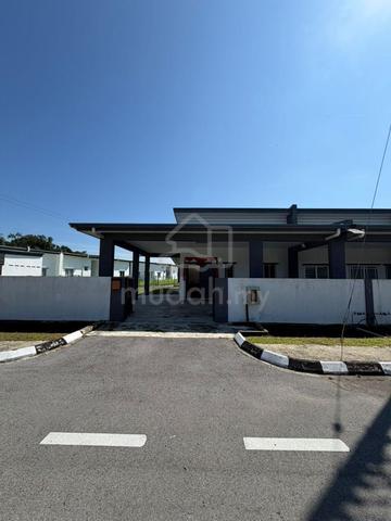 SINGLE STOREY TERRACE CORNER FOR RENT At STAKAN MEWAH KUCHING SARAWAK 1