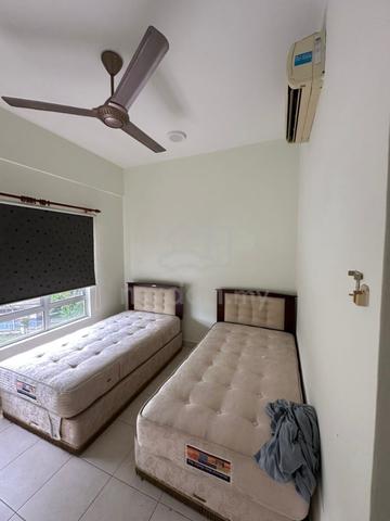 Partially Furnished Selangor Kota Kemuning Master Bedroom For Rent 1