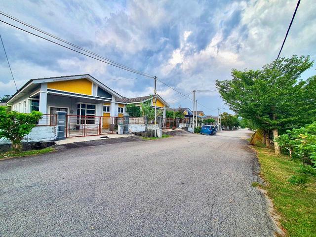 Open Facing Semi D Single Storey Taman Muhibbah Merlimau Melaka 3